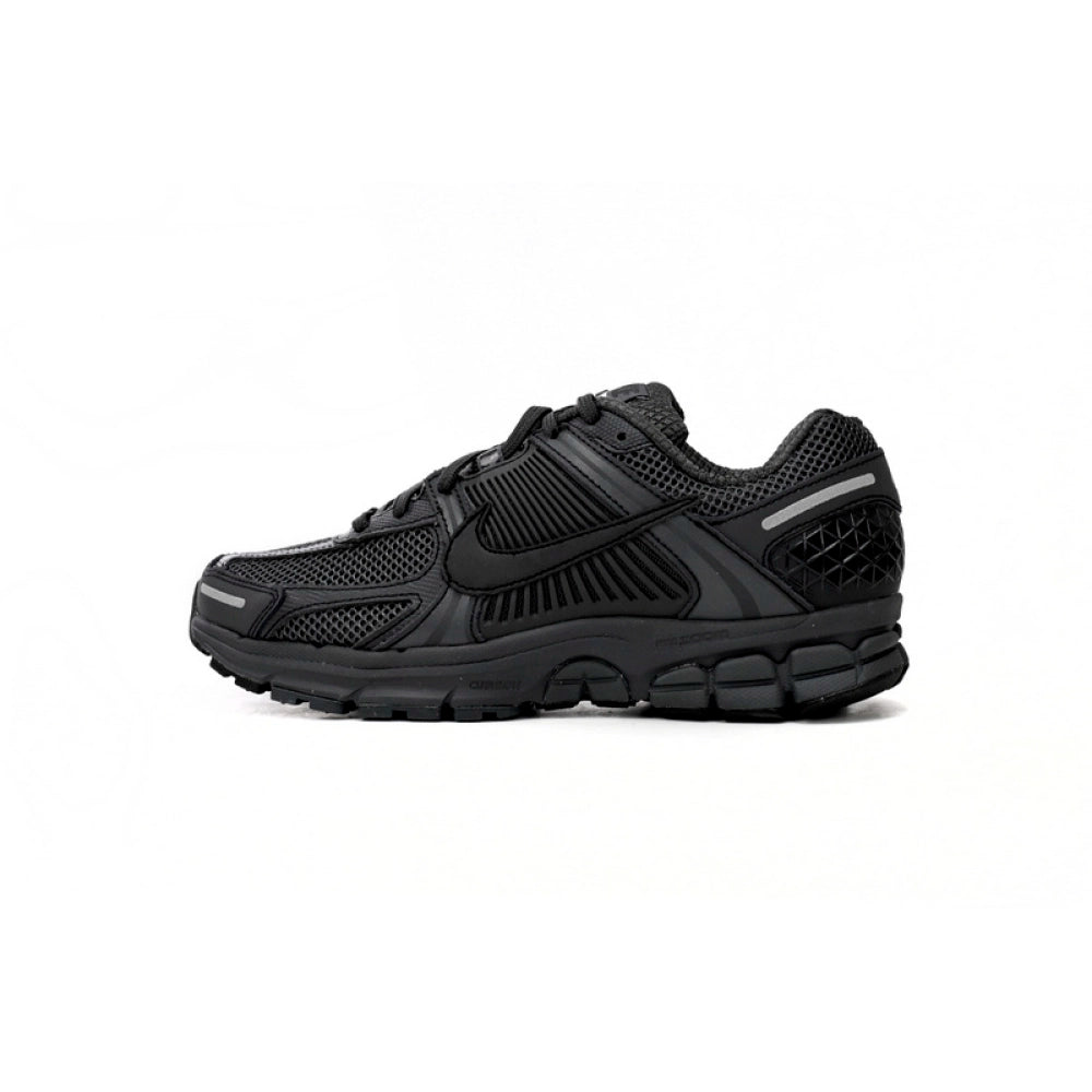 Nike Vomero 5 Triple Black