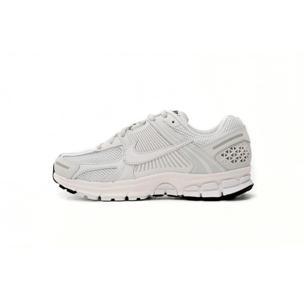 Nike Vomero 5 Grey